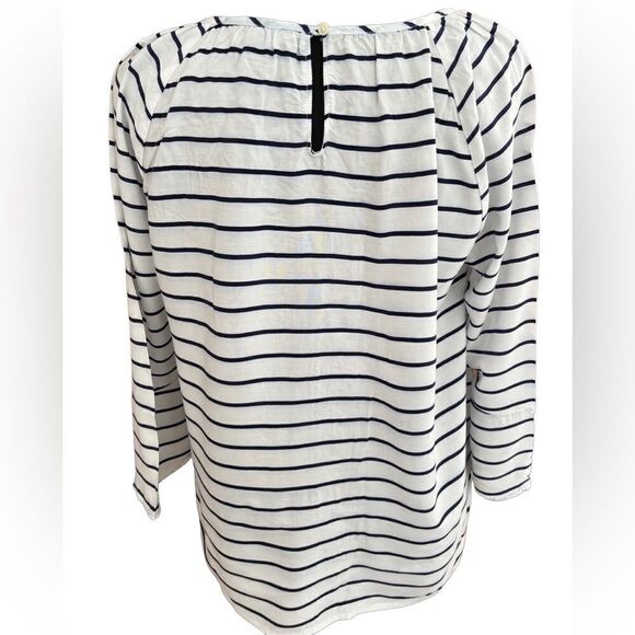 Banana Republic white/black striped rayon scoop neck top, 3/4 bell sleeves sz S - Picture 2 of 5